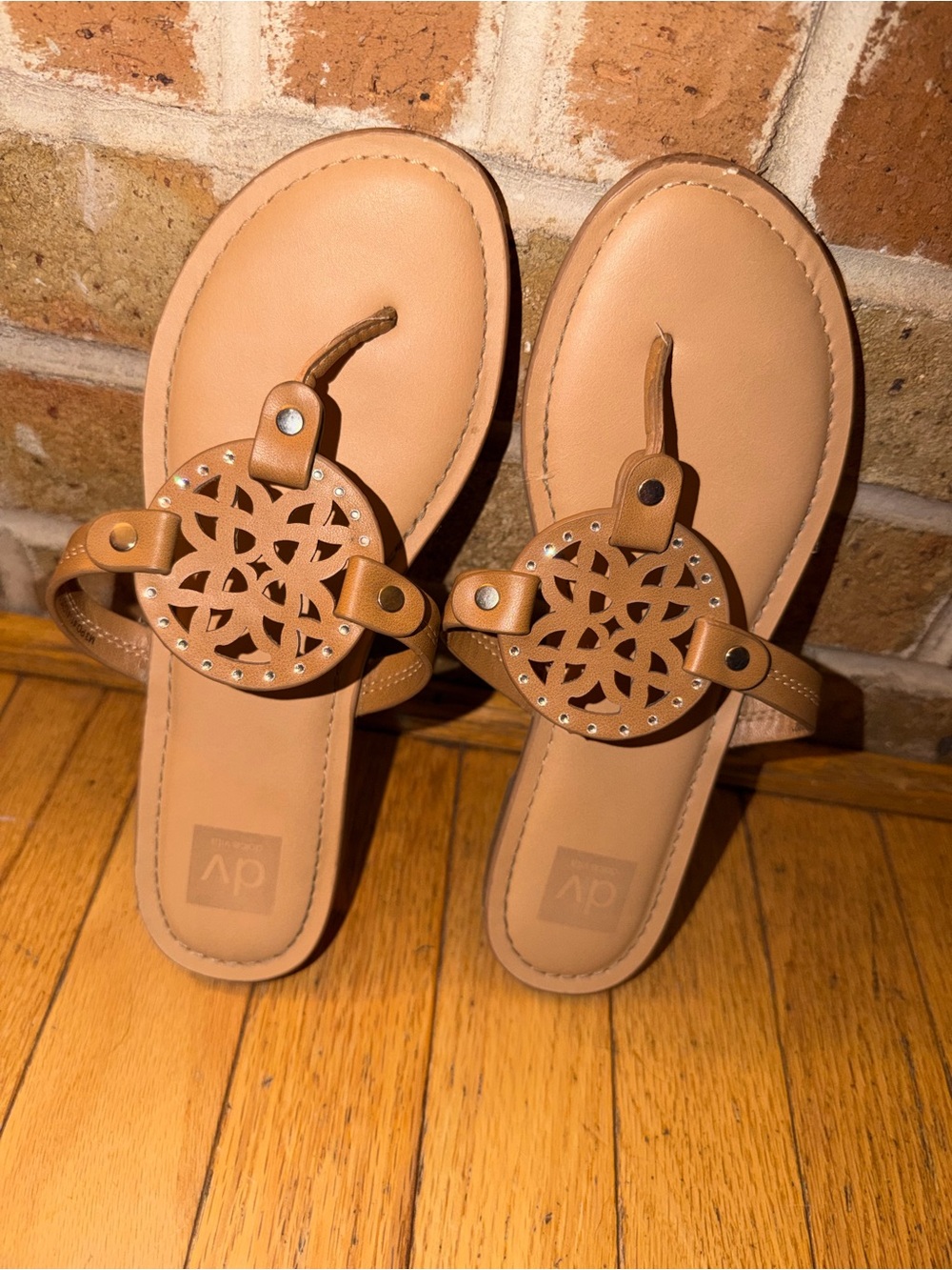 Dolce Vita Tan Cutout Medallion Thong Sandals